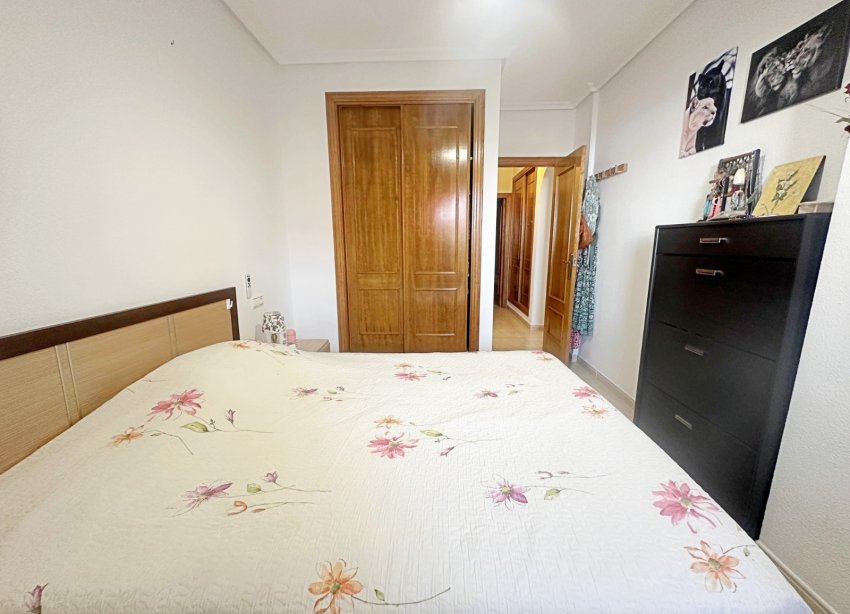 Resale - Bungalow - Torrevieja