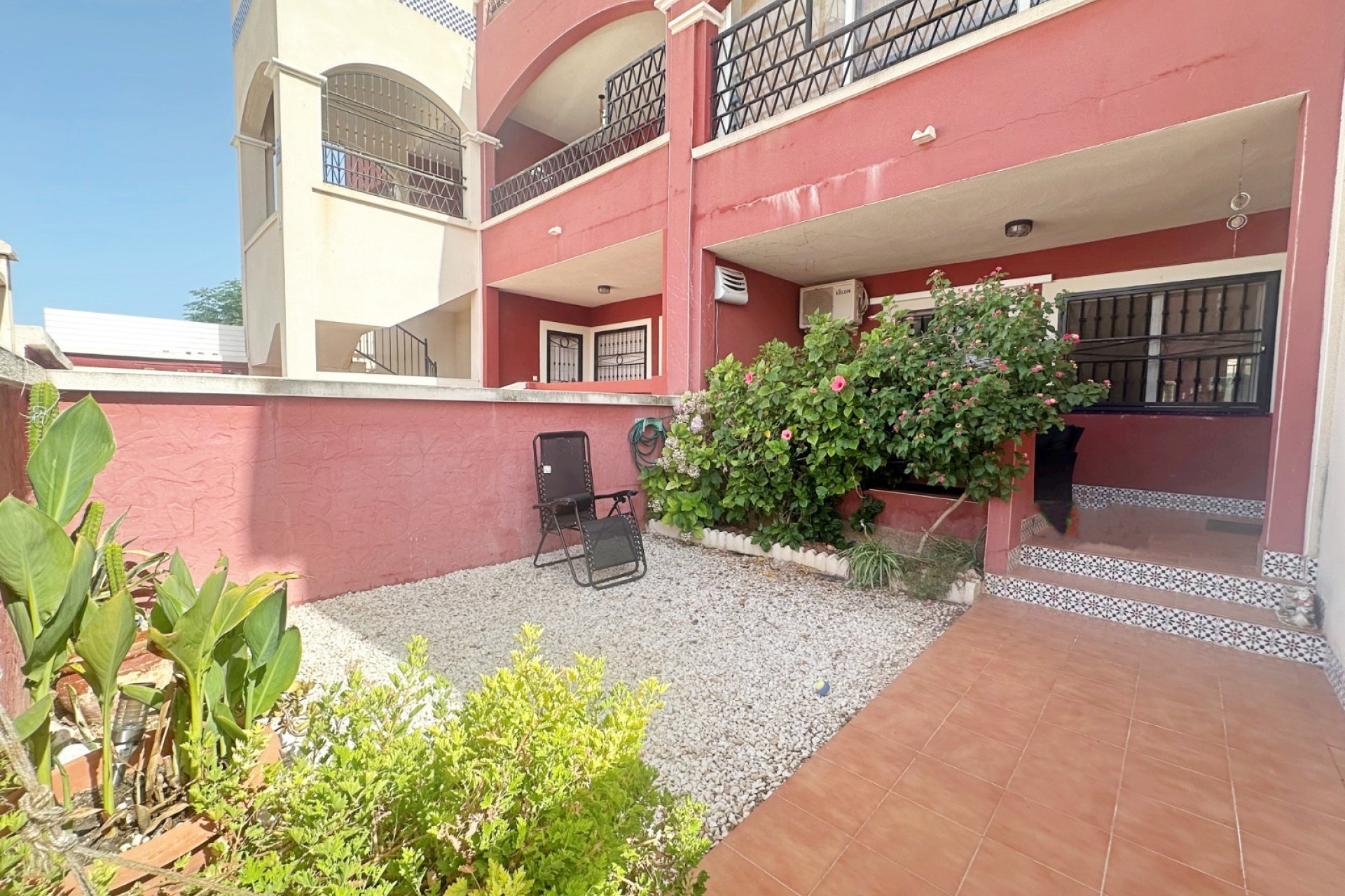 Resale - Bungalow - Torrevieja