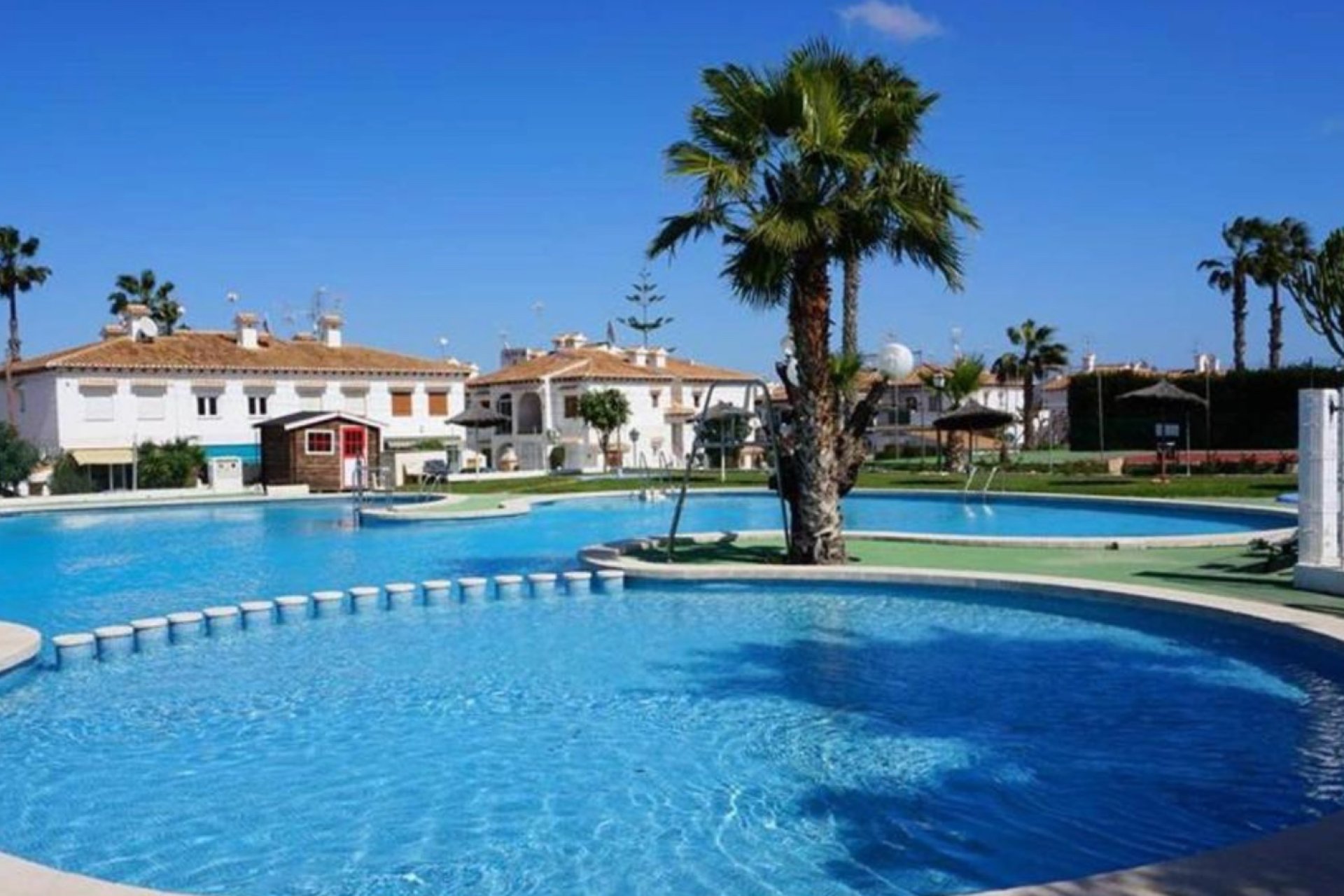 Resale - Bungalow - Torrevieja