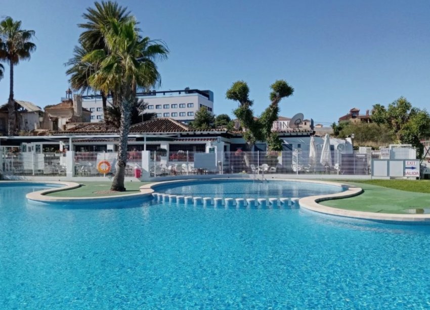 Resale - Bungalow - Torrevieja