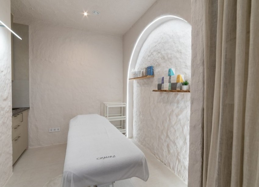 Resale - Commercial premises / Commercial unit / Retail space - Alicante - Center