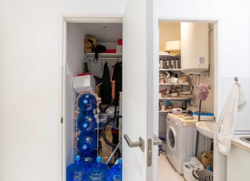 Resale - Commercial premises / Commercial unit / Retail space - Alicante - Center