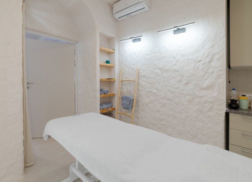 Resale - Commercial premises / Commercial unit / Retail space - Alicante - Center