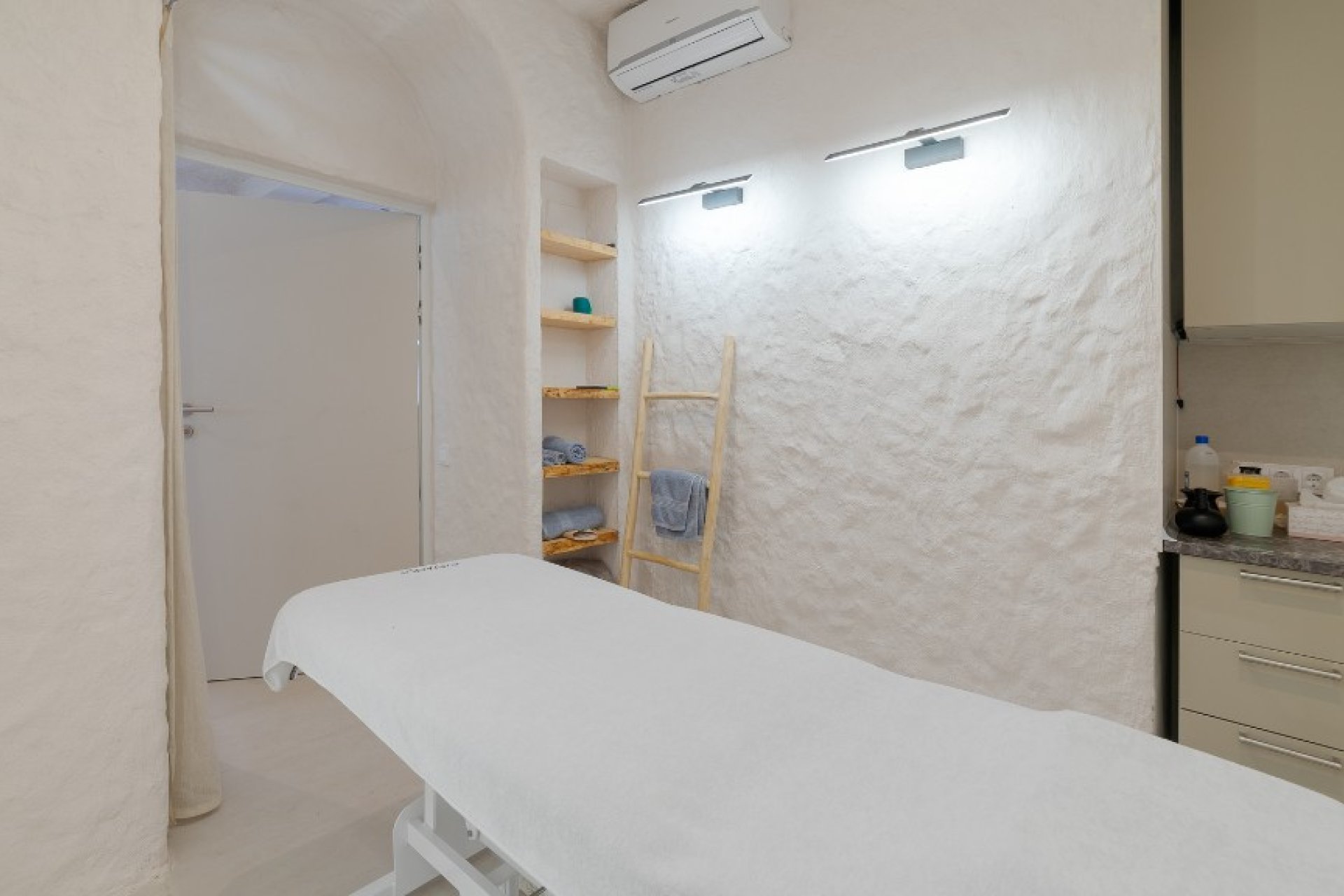 Resale - Commercial premises / Commercial unit / Retail space - Alicante - Center