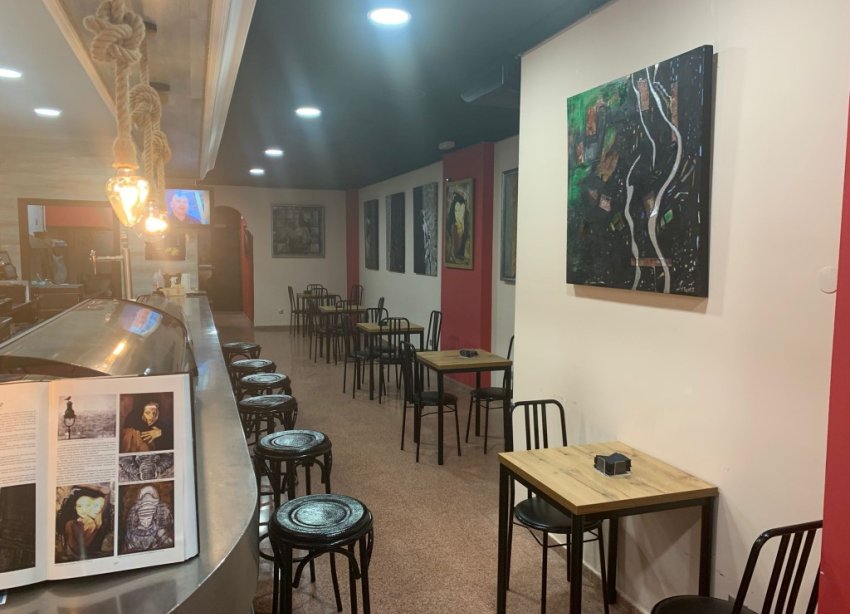 Resale - Commercial premises / Commercial unit / Retail space - Alicante