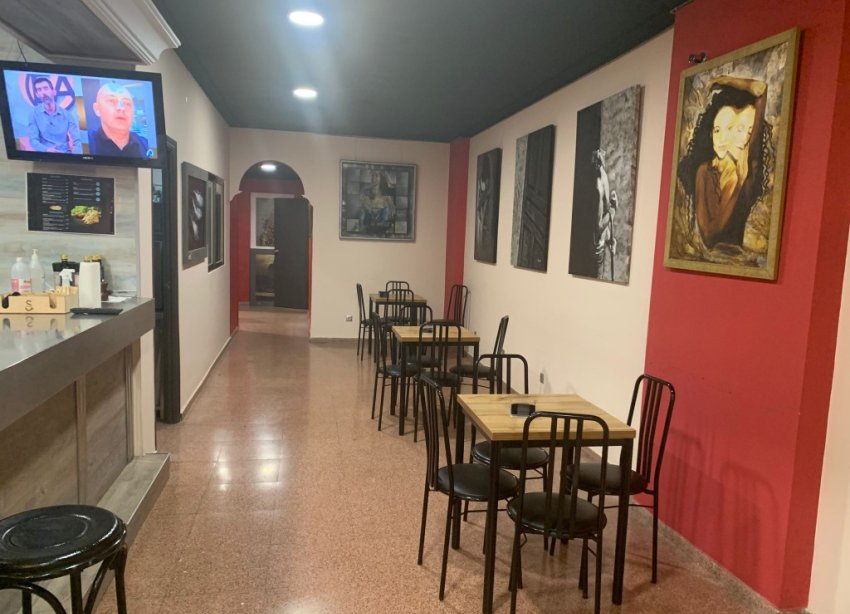 Resale - Commercial premises / Commercial unit / Retail space - Alicante