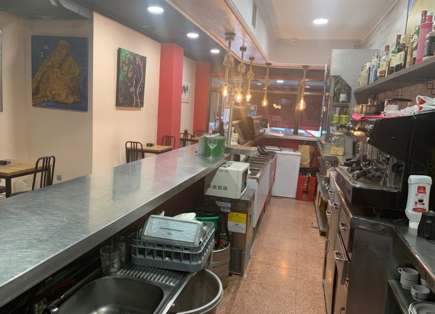 Resale - Commercial premises / Commercial unit / Retail space - Alicante