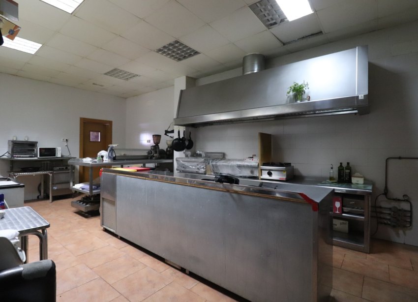 Resale - Commercial premises / Commercial unit / Retail space - Ciudad Quesada - Ciudad Quesada - Town