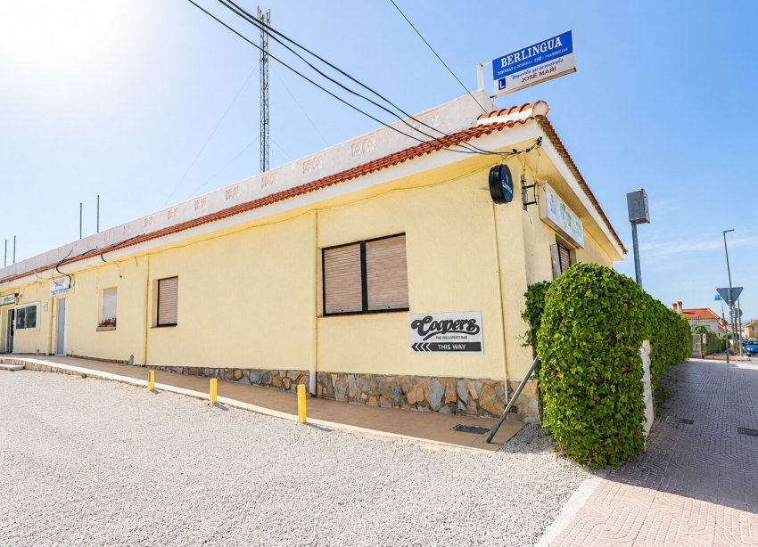 Resale - Commercial premises / Commercial unit / Retail space - Ciudad Quesada - Doña Pepa