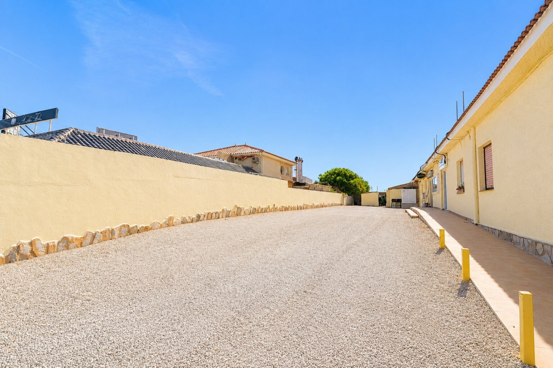 Resale - Commercial premises / Commercial unit / Retail space - Ciudad Quesada - Rojales