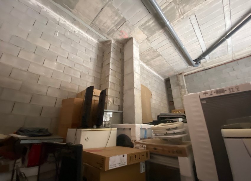 Resale - Commercial premises / Commercial unit / Retail space - Formentera del Segura - Formentera de Segura