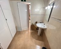 Resale - Commercial premises / Commercial unit / Retail space - Guardamar del Segura - Guardamar Del Segura