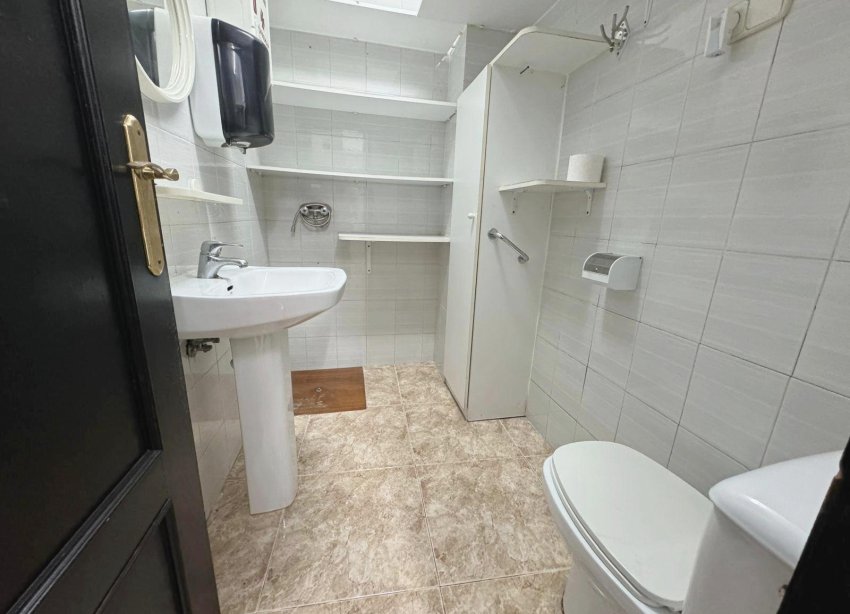 Resale - Commercial premises / Commercial unit / Retail space - Guardamar del Segura - Guardamar del Seguras*