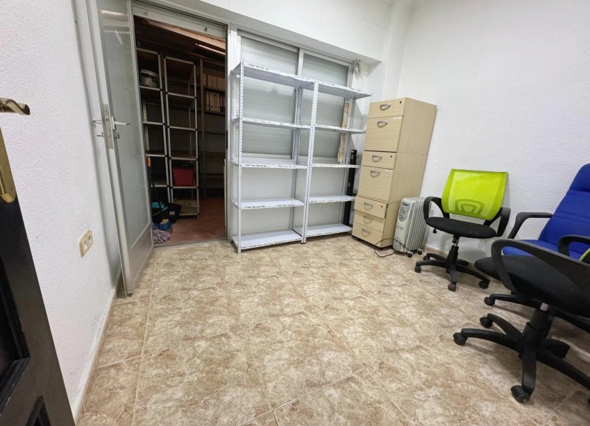 Resale - Commercial premises / Commercial unit / Retail space - Guardamar del Segura - Guardamar del Seguras*