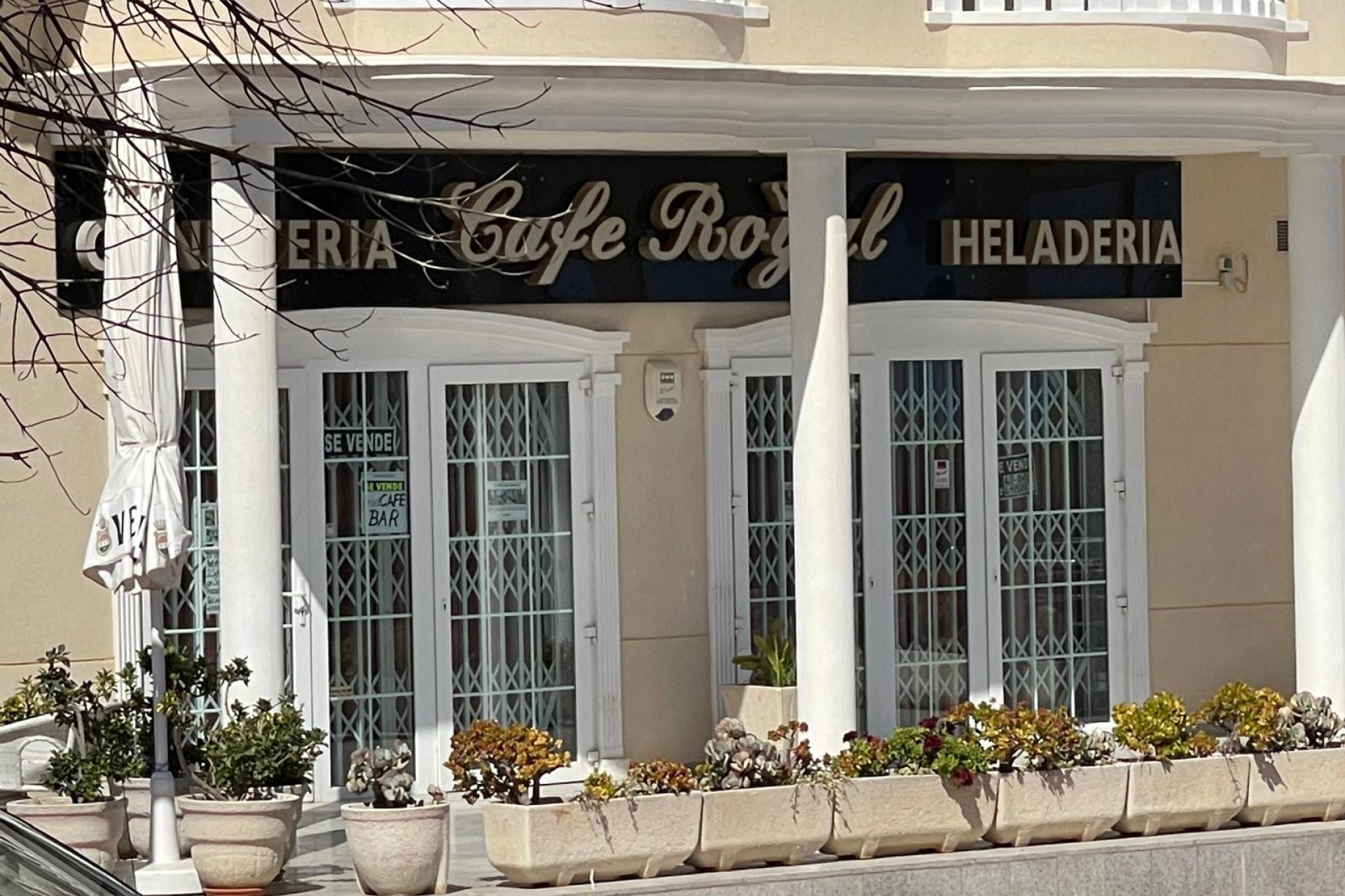 Resale - Commercial premises / Commercial unit / Retail space - Guardamar del Segura - Guardamar Playa