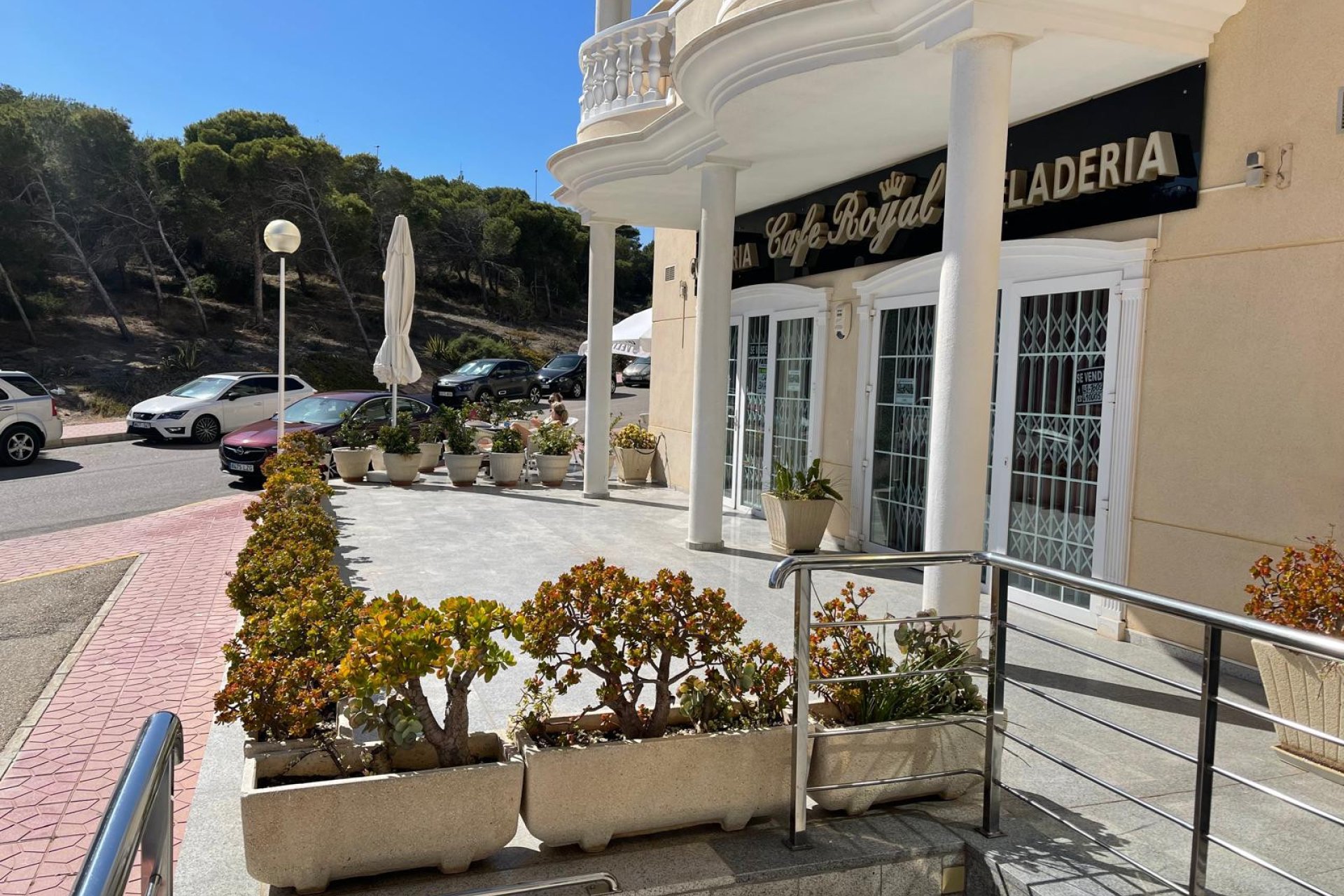 Resale - Commercial premises / Commercial unit / Retail space - Guardamar del Segura - Guardamar Playa