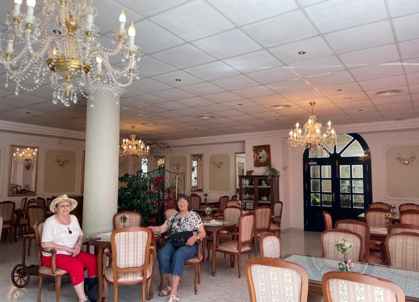 Resale - Commercial premises / Commercial unit / Retail space - Guardamar del Segura - Guardamar Playa