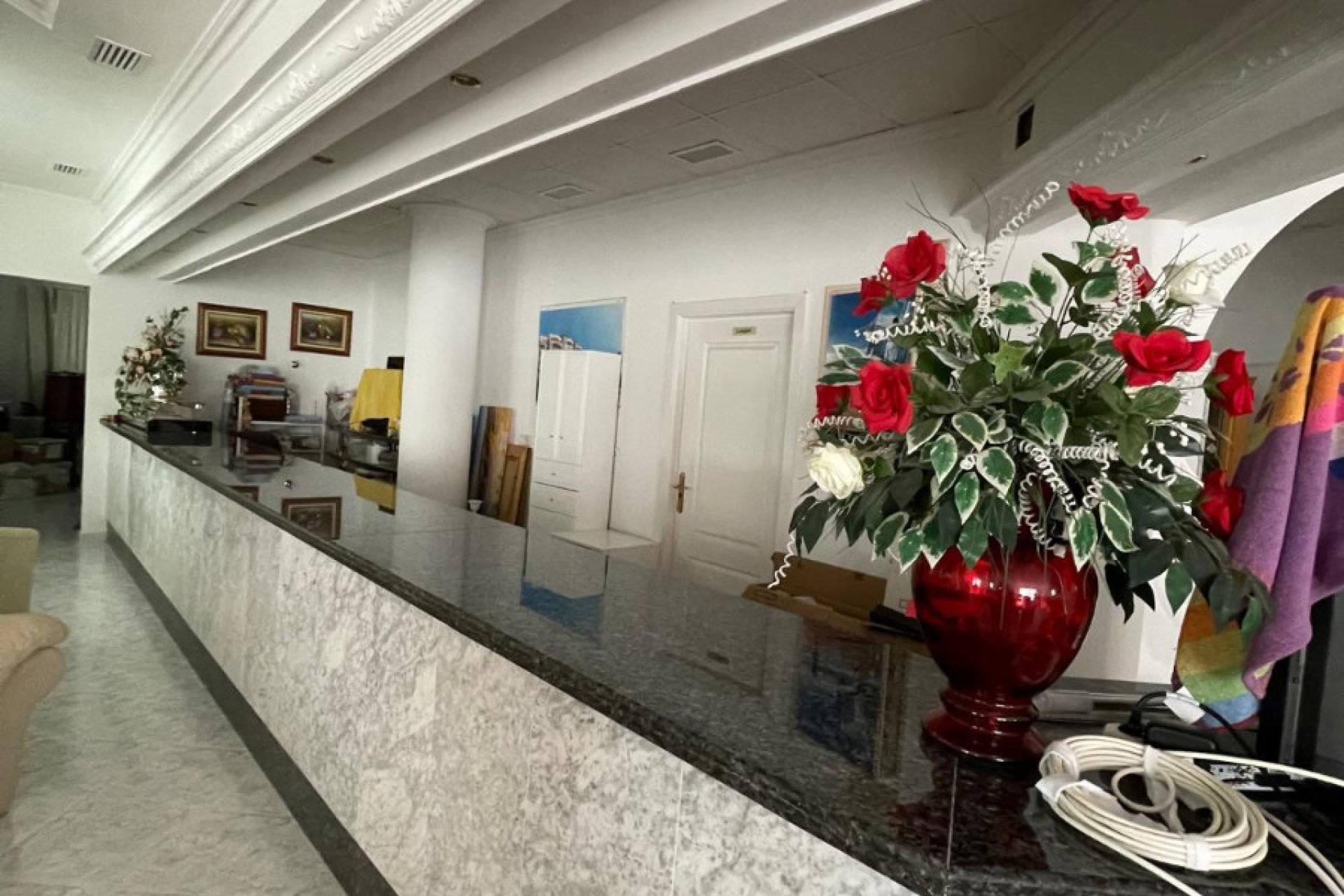 Resale - Commercial premises / Commercial unit / Retail space - Guardamar del Segura - Guardamar Playa