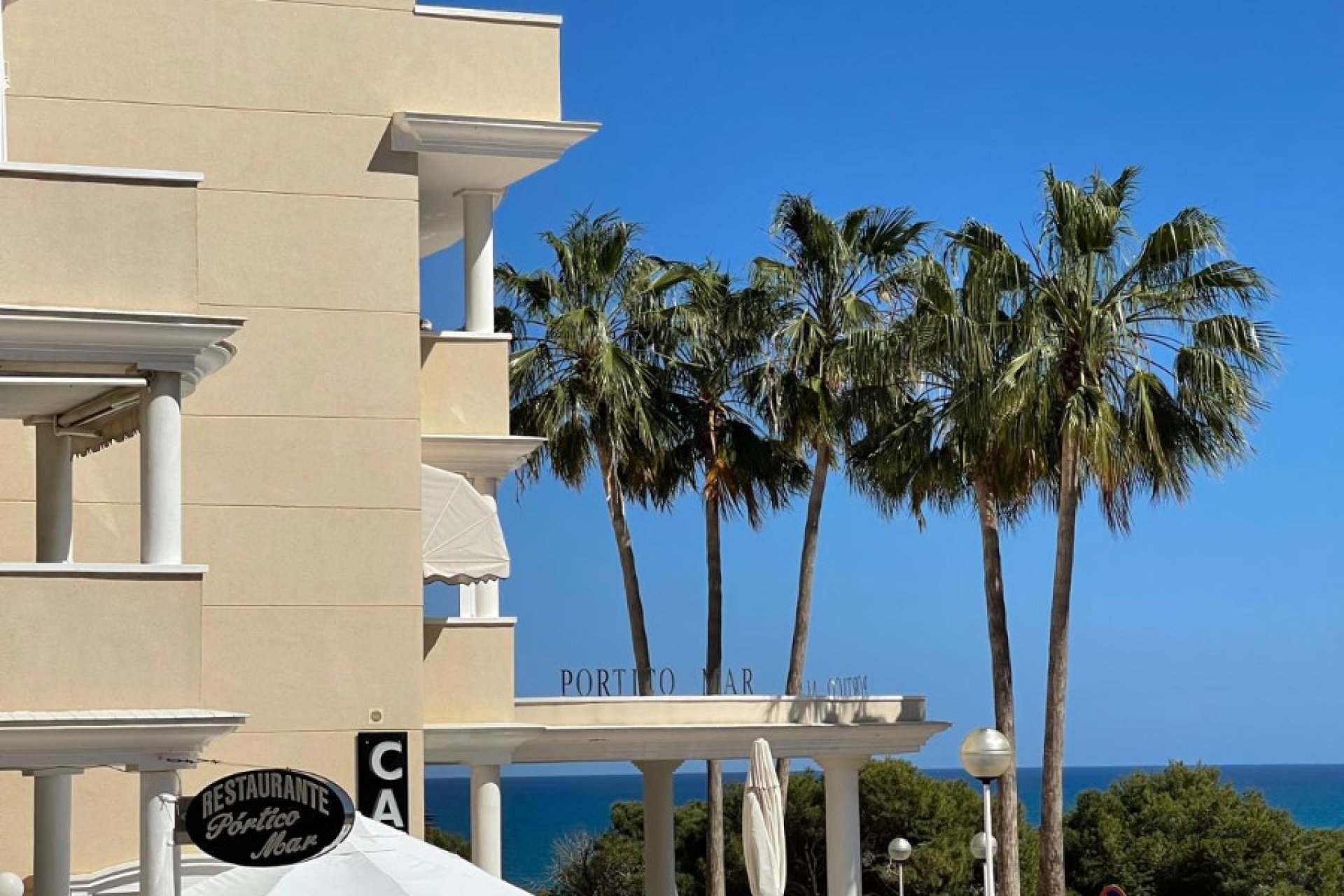 Resale - Commercial premises / Commercial unit / Retail space - Guardamar del Segura - Guardamar Playa