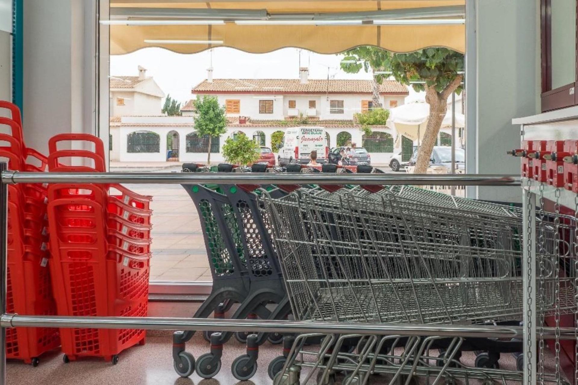 Resale - Commercial premises / Commercial unit / Retail space - Los Alcazares - Los Narejos-Punta Calera