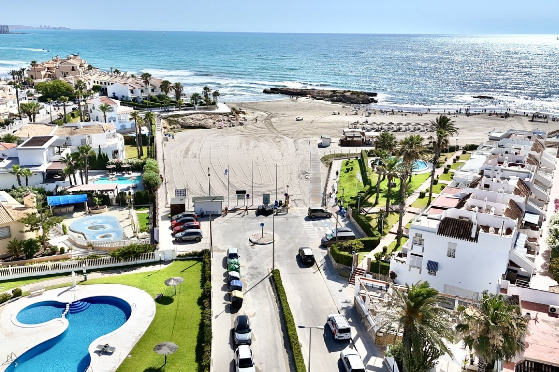 Resale - Commercial premises / Commercial unit / Retail space - Orihuela Costa - Cabo Roig