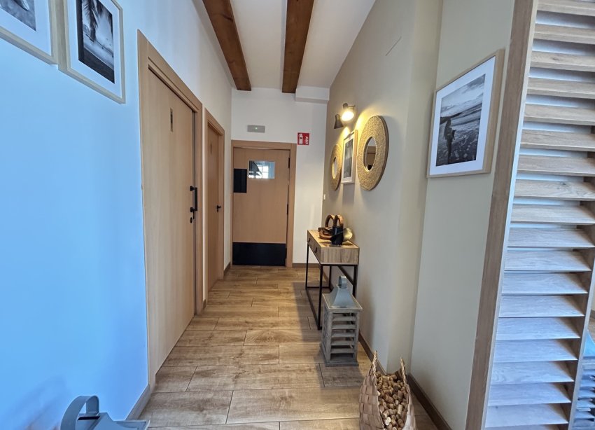 Resale - Commercial premises / Commercial unit / Retail space - Orihuela Costa - Cabo Roig