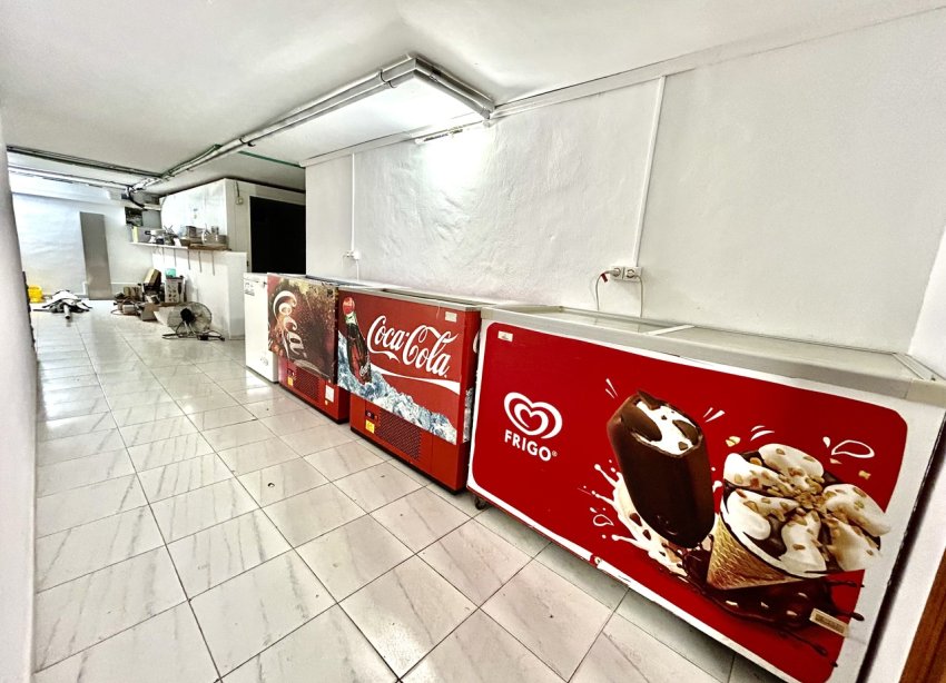 Resale - Commercial premises / Commercial unit / Retail space - Orihuela Costa - Cabo Roig