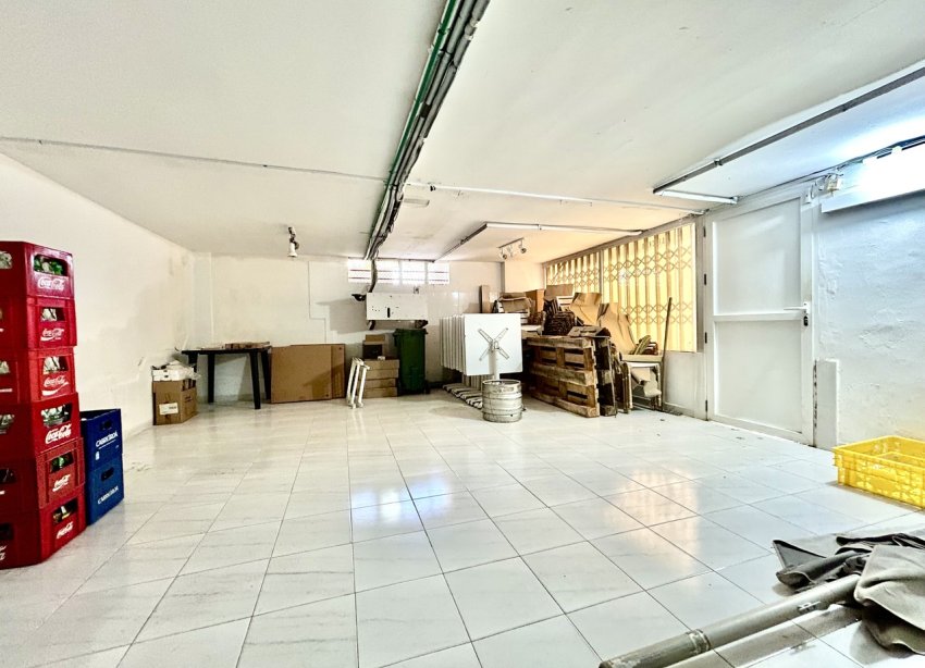 Resale - Commercial premises / Commercial unit / Retail space - Orihuela Costa - Cabo Roig