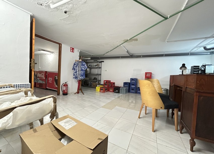 Resale - Commercial premises / Commercial unit / Retail space - Orihuela Costa - Cabo Roig