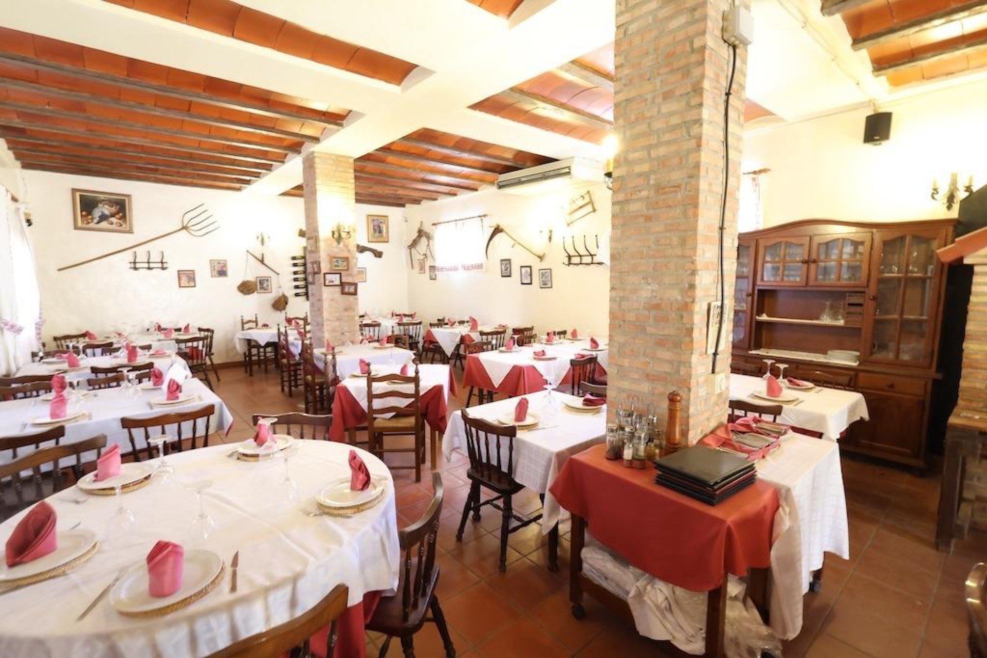 Resale - Commercial premises / Commercial unit / Retail space - Orihuela Costa - La Zenia