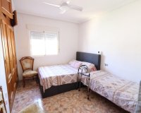 Resale - Commercial premises / Commercial unit / Retail space - Orihuela Costa - La Zenia