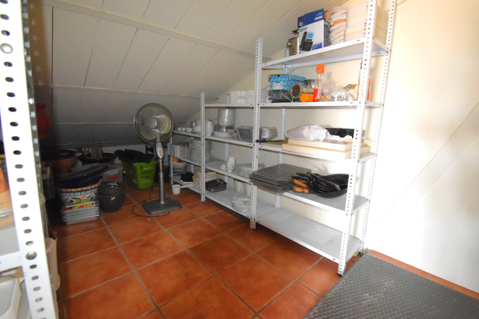 Resale - Commercial premises / Commercial unit / Retail space - Orihuela Costa - Los Dolses