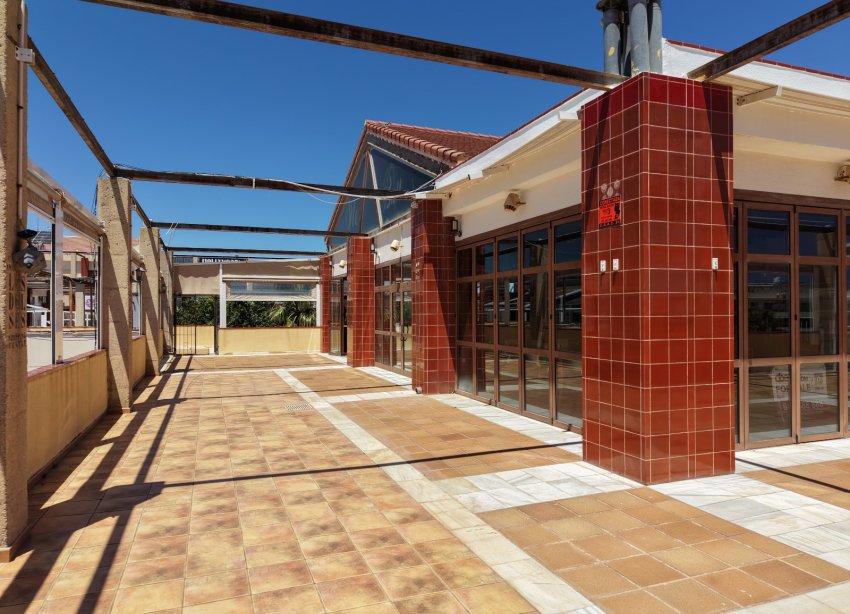 Resale - Commercial premises / Commercial unit / Retail space - Orihuela Costa - Los Dolses