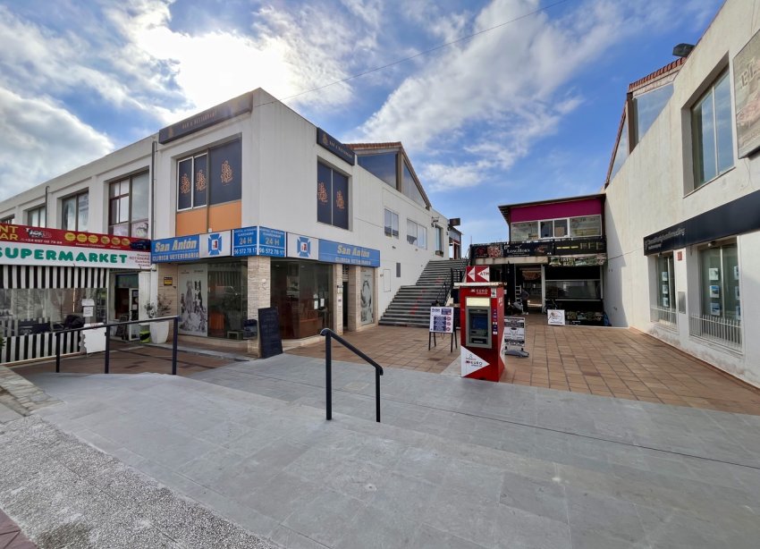 Resale - Commercial premises / Commercial unit / Retail space - Orihuela Costa - Playa Flamenca