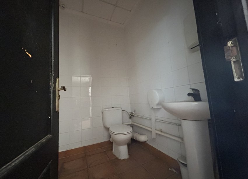 Resale - Commercial premises / Commercial unit / Retail space - Orihuela Costa - Villamartin