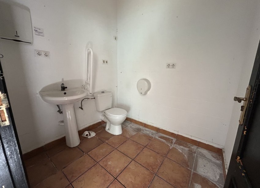 Resale - Commercial premises / Commercial unit / Retail space - Orihuela Costa - Villamartin