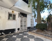 Resale - Commercial premises / Commercial unit / Retail space - Orihuela Costa - Villamartin