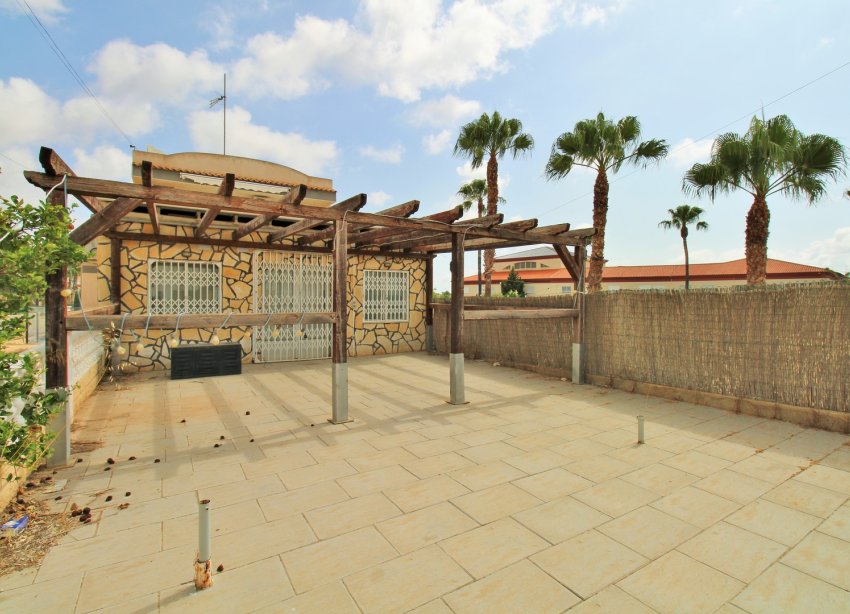 Resale - Commercial premises / Commercial unit / Retail space - Orihuela Costa - Villamartín