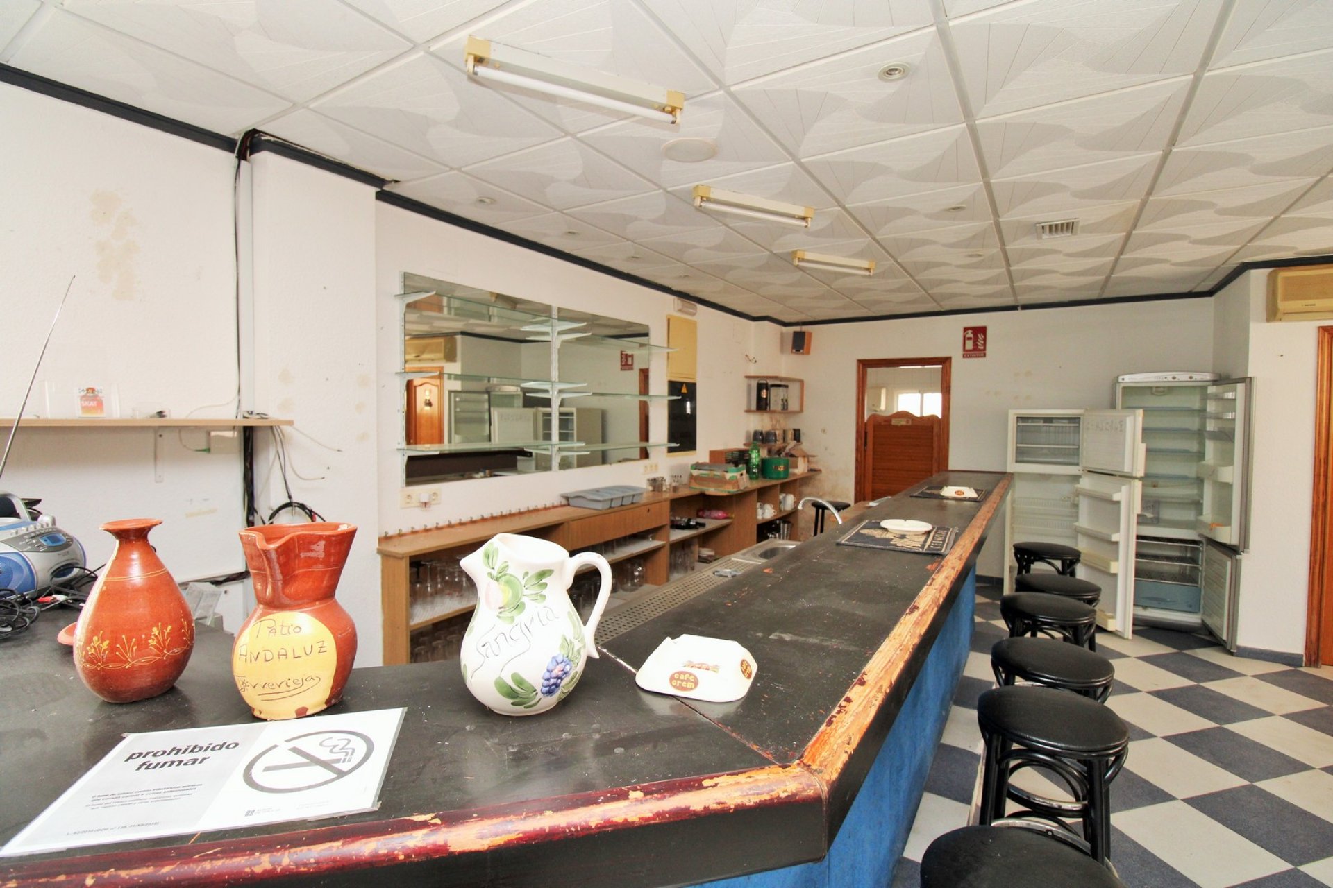 Resale - Commercial premises / Commercial unit / Retail space - Orihuela Costa - Villamartín