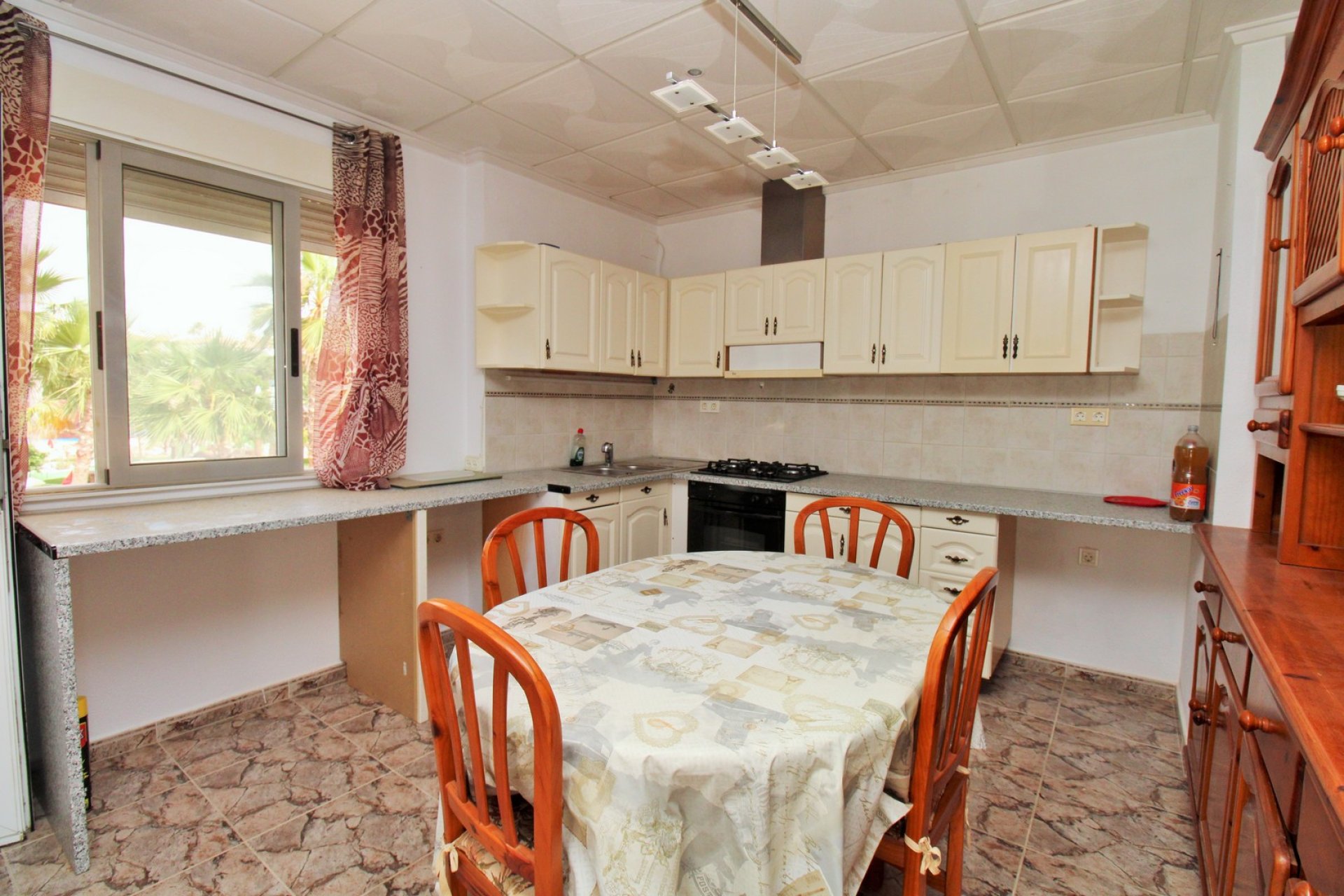 Resale - Commercial premises / Commercial unit / Retail space - Orihuela Costa - Villamartín