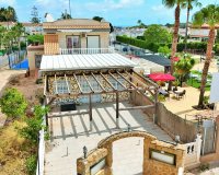 Resale - Commercial premises / Commercial unit / Retail space - Orihuela Costa - Villamartín