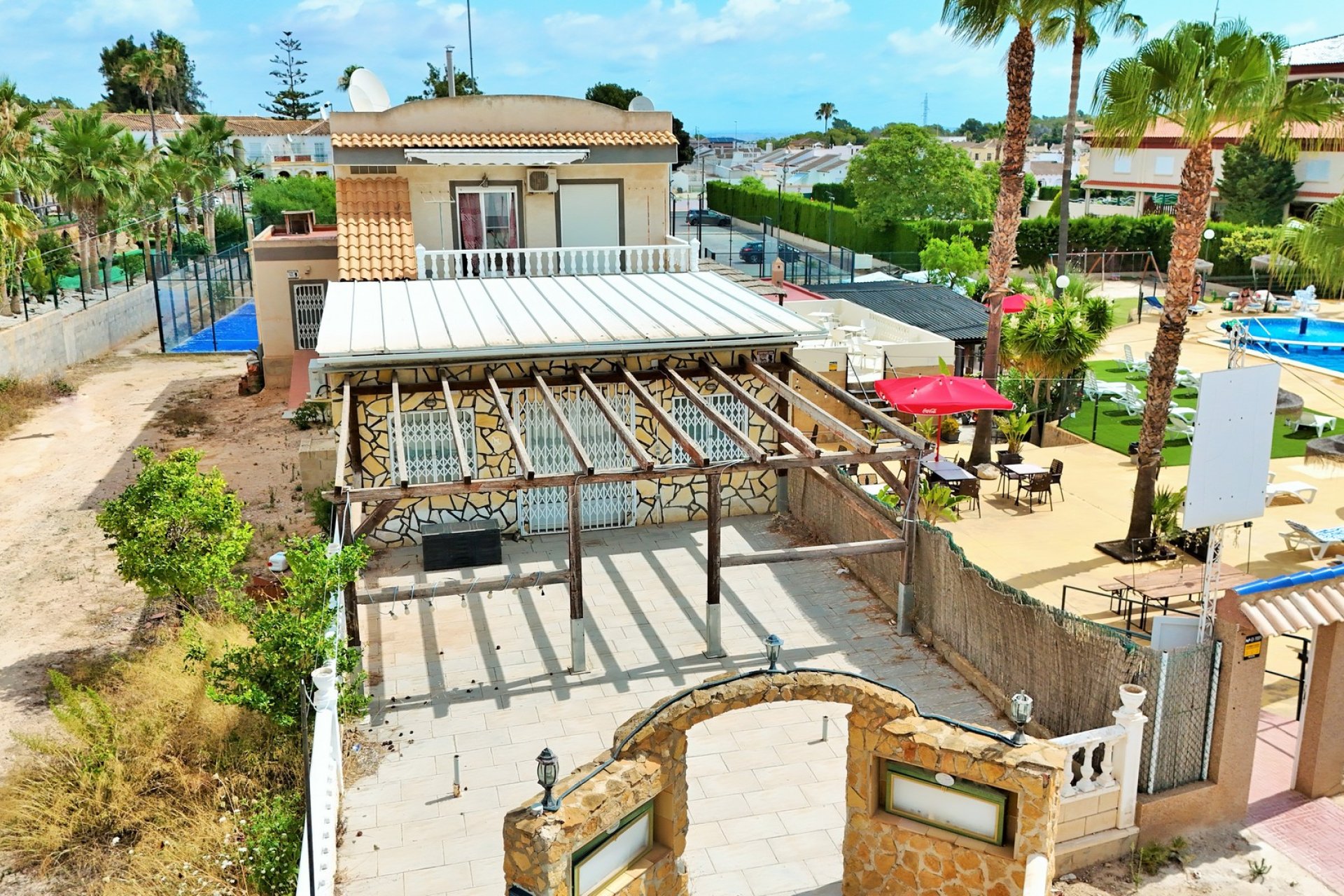 Resale - Commercial premises / Commercial unit / Retail space - Orihuela Costa - Villamartín