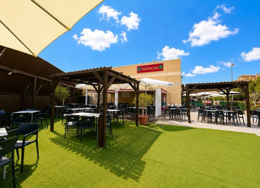 Resale - Commercial premises / Commercial unit / Retail space - Orihuela Costa - Villamartín