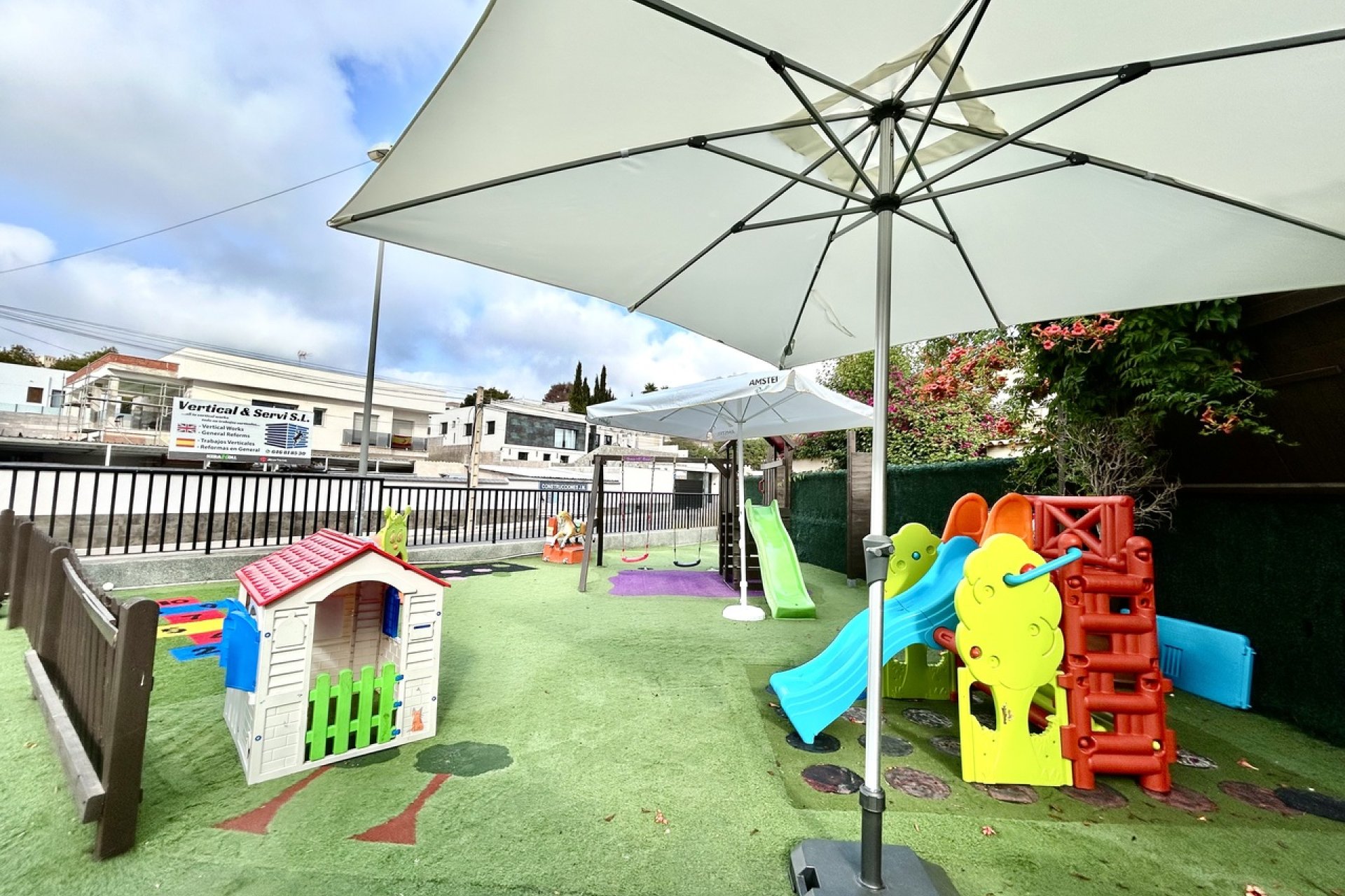 Resale - Commercial premises / Commercial unit / Retail space - Orihuela Costa - Villamartín