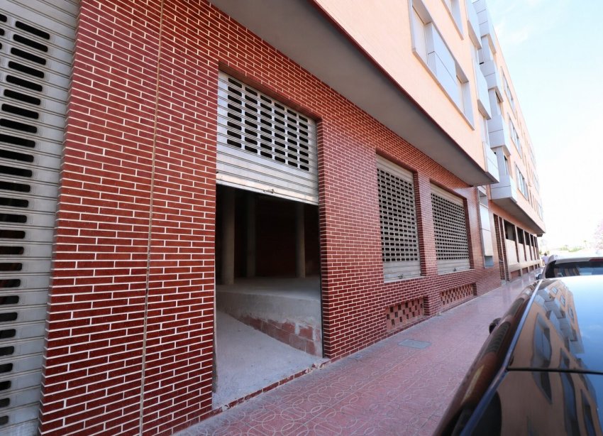 Resale - Commercial premises / Commercial unit / Retail space - Rojales - Rojales - Village