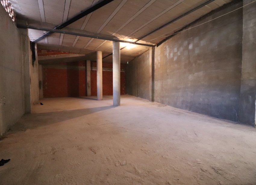 Resale - Commercial premises / Commercial unit / Retail space - Rojales - Rojales - Village