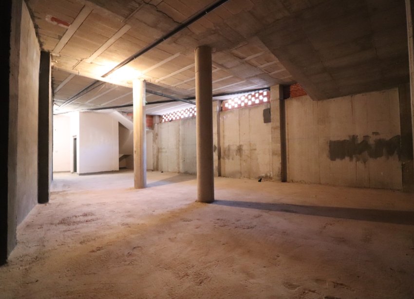 Resale - Commercial premises / Commercial unit / Retail space - Rojales - Rojales - Village