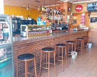 Resale - Commercial premises / Commercial unit / Retail space - Torrevieja - Center Torrevieja