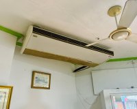 Resale - Commercial premises / Commercial unit / Retail space - Torrevieja - Center Torrevieja