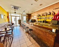 Resale - Commercial premises / Commercial unit / Retail space - Torrevieja - Centro